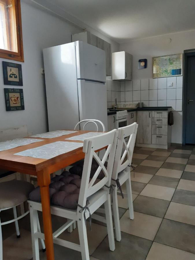 Nora Apartman Gyula Exteriér fotografie