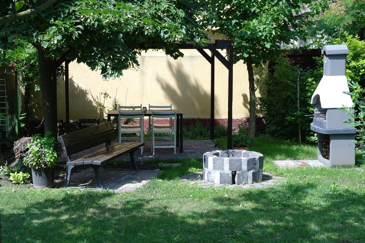 Nora Apartman Gyula Exteriér fotografie